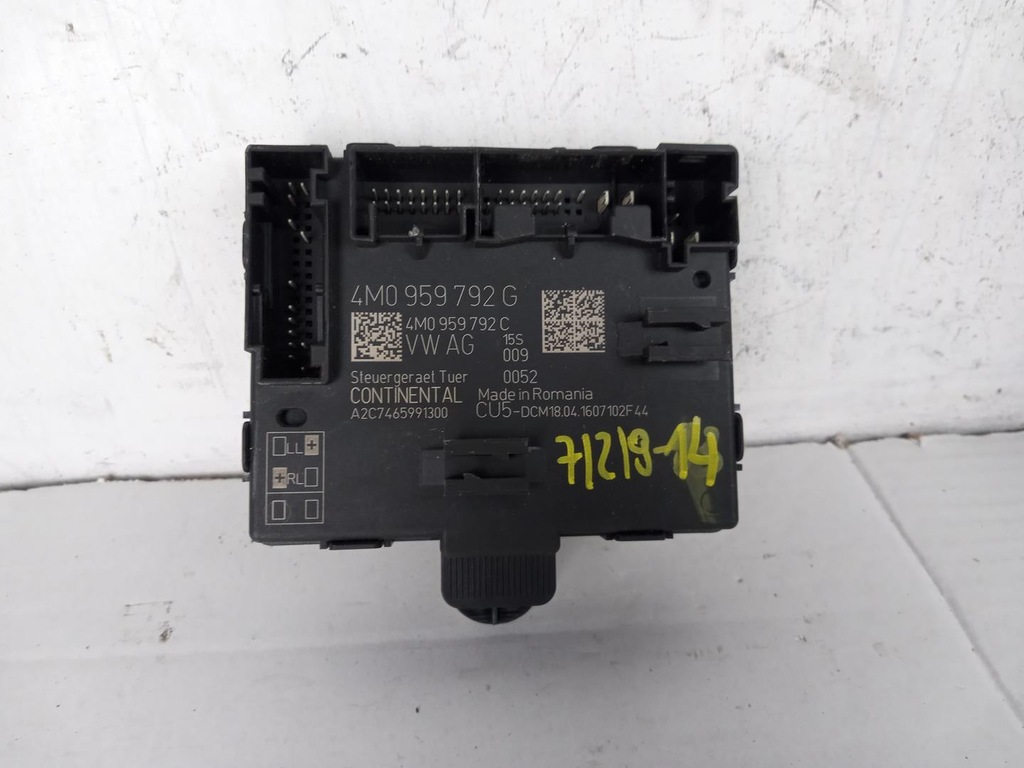 фото №1, Audi a4 b9 модуль блок управления дверь 4m0959795g