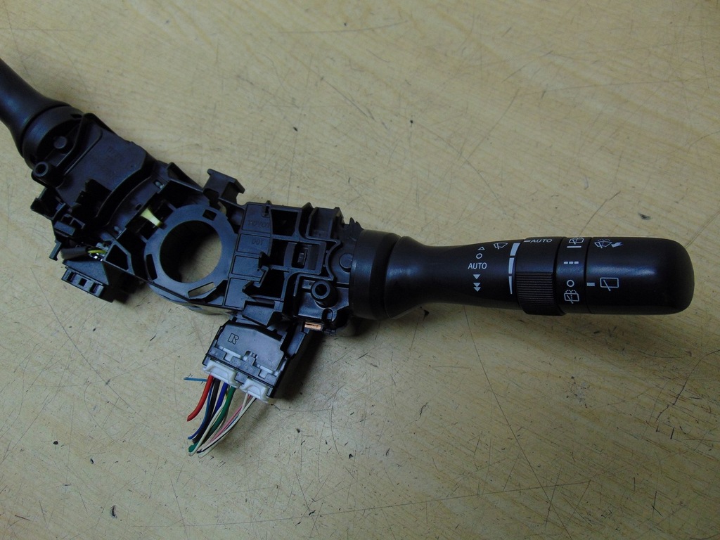 фото №5, Переключатель комбинированный toyota avensis t27