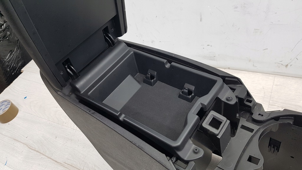 фото №9, Renault kadjar 15- туннель подлокотник кожа eu