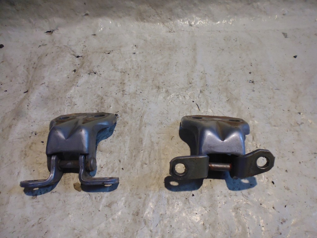 фото №1, Петлі двері праве задня комплект subaru impreza gc