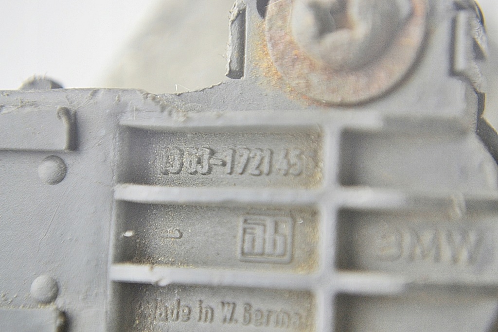 Bmw e36 дроссельная заслонка 3284010237 1247756 0280140575 Недорого