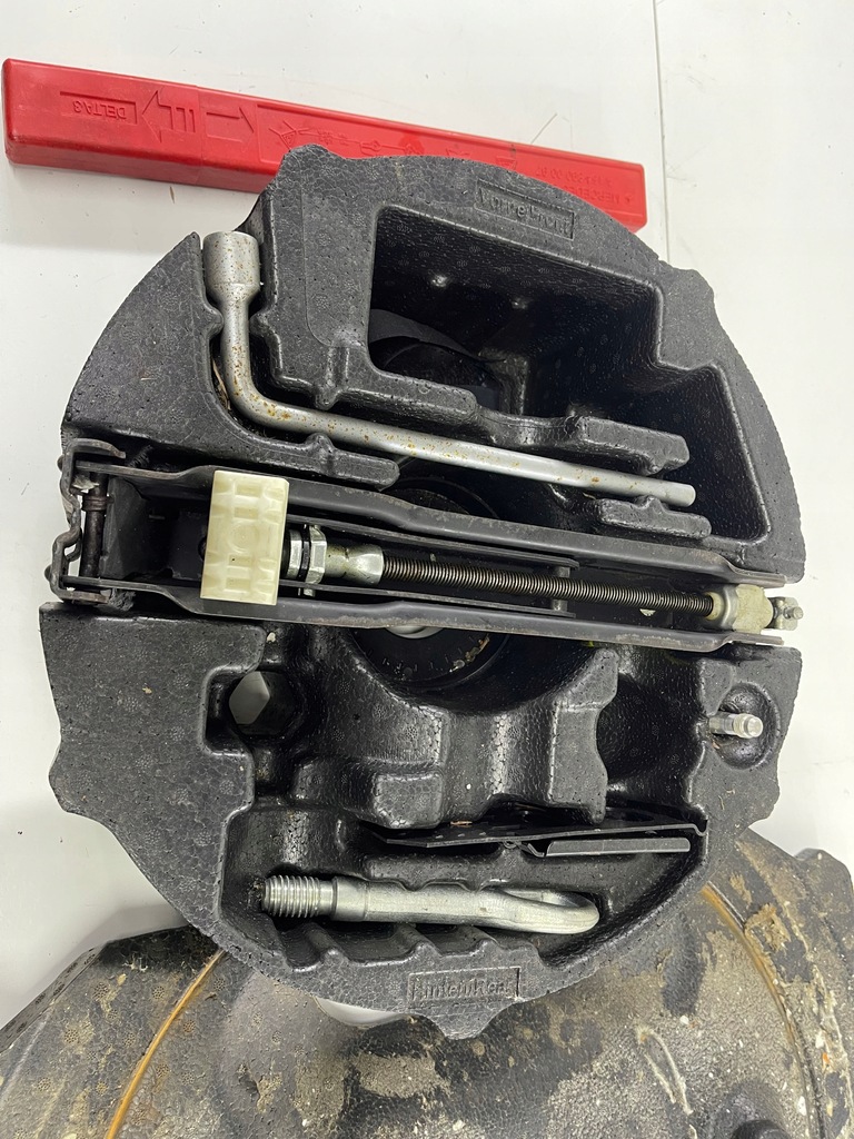 фото №2, Mercedes r w251 домкрат ключ вкладиш запаска kpl org