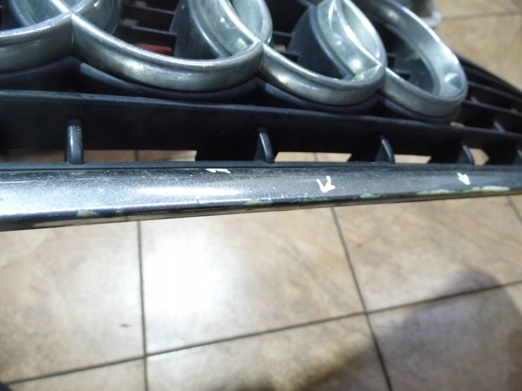 фото №6, Audi a4 b6 02' решётка радиатора решётка радиатора 8e0853651