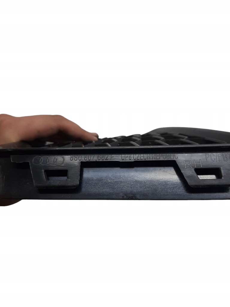 фото №16, Audi ttrs tt rs решітка впуск решітка радіатора 8s0807681f 682f ліва права nowe оригінал