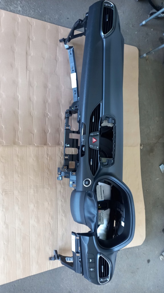 фото №8, Hyundai i30n i30 n консоль приборная панель приборная pulpit подушка подушка безопасности ремни uk