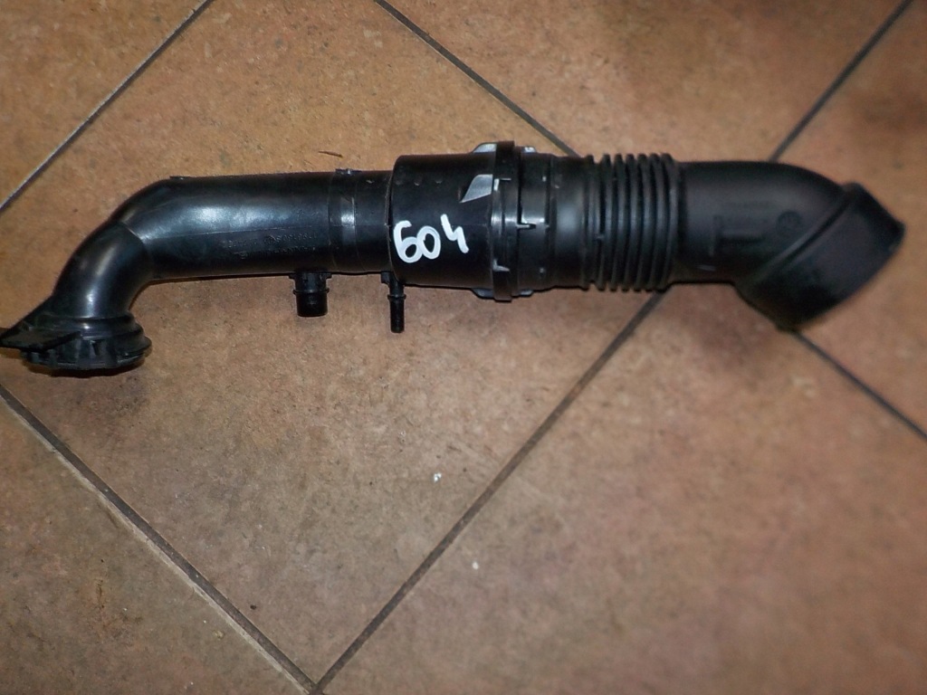 фото №1, Труба воздухозаборник воздуха c3 aircross 1.2thp 9824569380