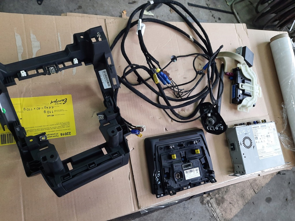 фото №13, Clio v 1.5 навигация радио модуль антенна экран комплектная идеальное состояние!!!