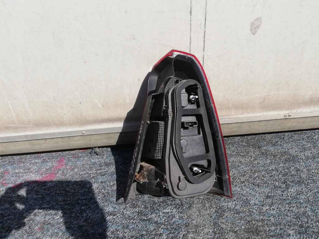 фото №7, Лампа задняя левая dacia logan lift 08-12