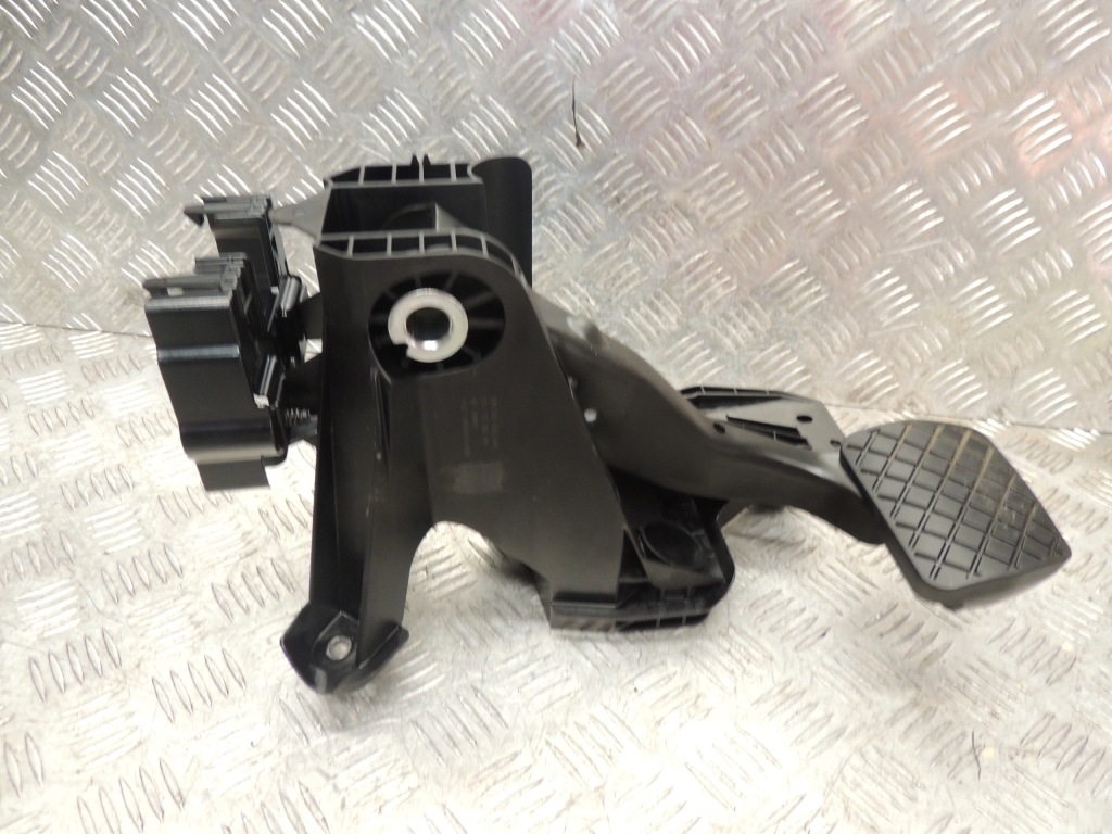 фото №4, Leon iii lift педаль тормоза 5q1723058bn