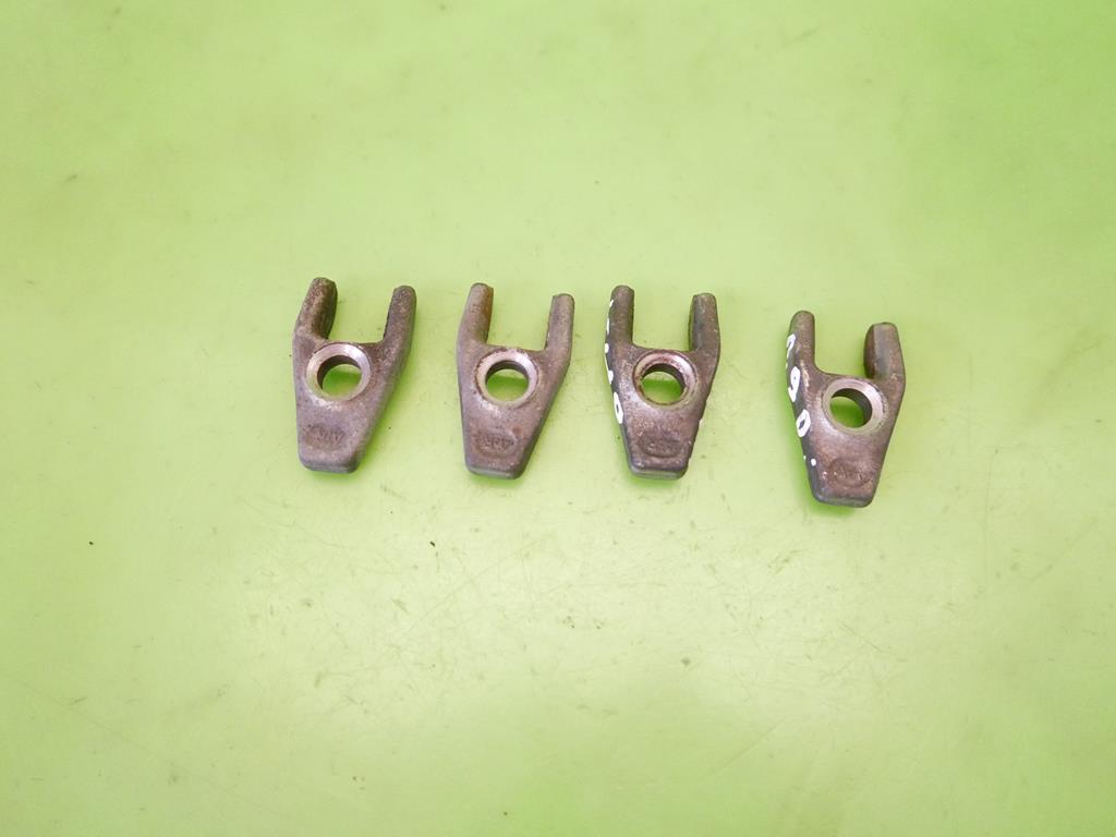 фото №1, Брызговики крепления опоры форсунок volvo v40 i 1.9 di