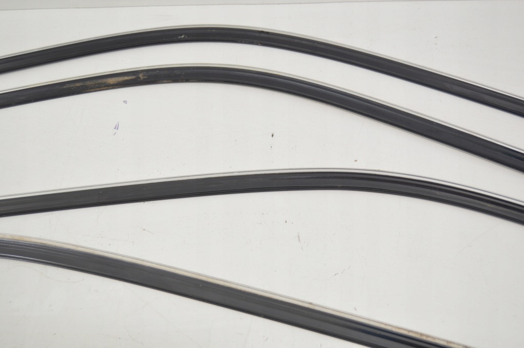 Накладки дверні верхній хром nad скло mercedes w140 версія короткий в Україні