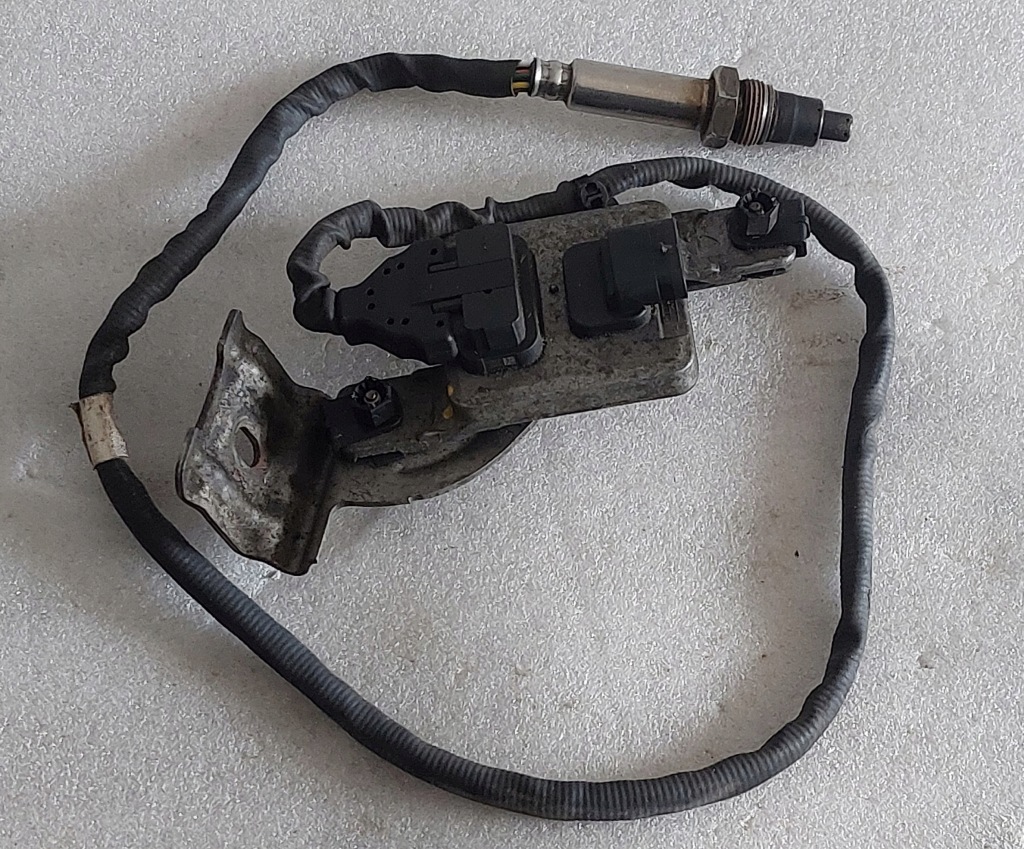 фото №1, Vw caddy 2k5 датчик датчик nox 04l907805p