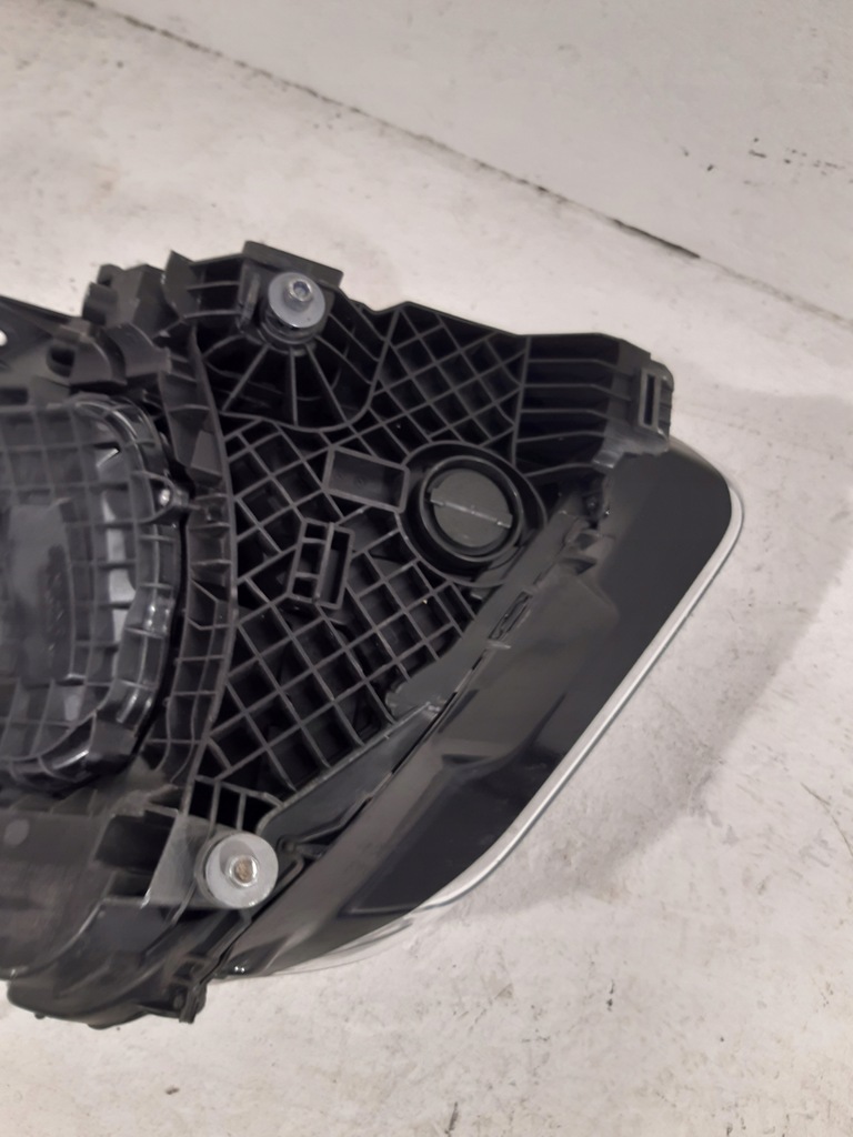 фото №12, Porsche taycan 9j1 лампа левая full led левый