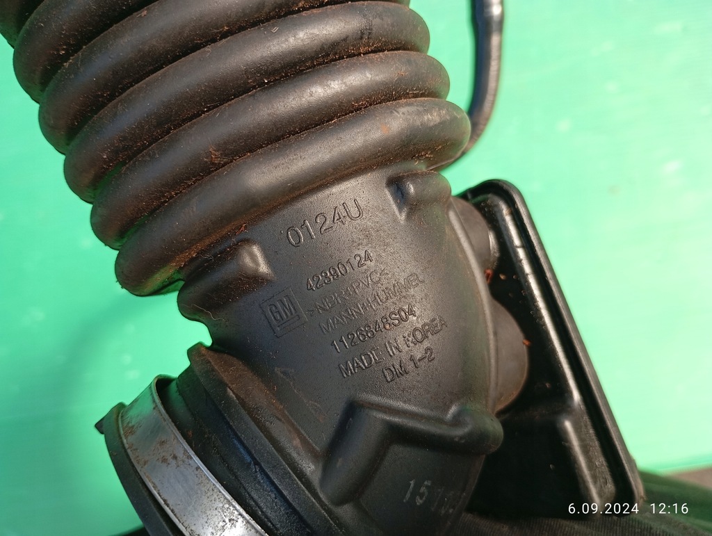 фото №6, Wąż шланг труба повітрозабірник повітря 42390124 opel karl 1.0 16r