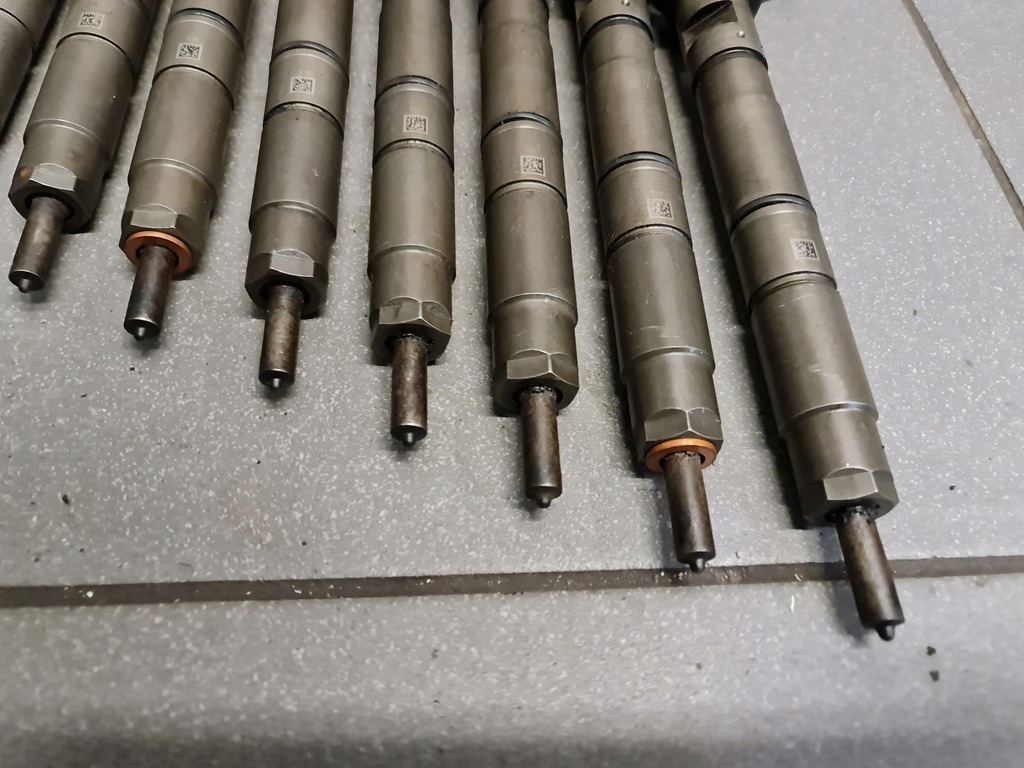 фото №7, Форсунка комплект audi a8 d3 4.2 tdi 057130277ad