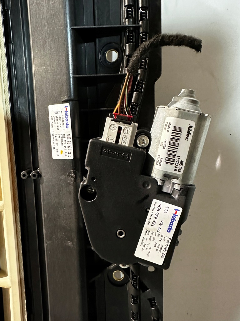 фото №6, Audi a6 c7 sedan люк дах панорама 4g5877041 4g5877255 jj3 4g8959591