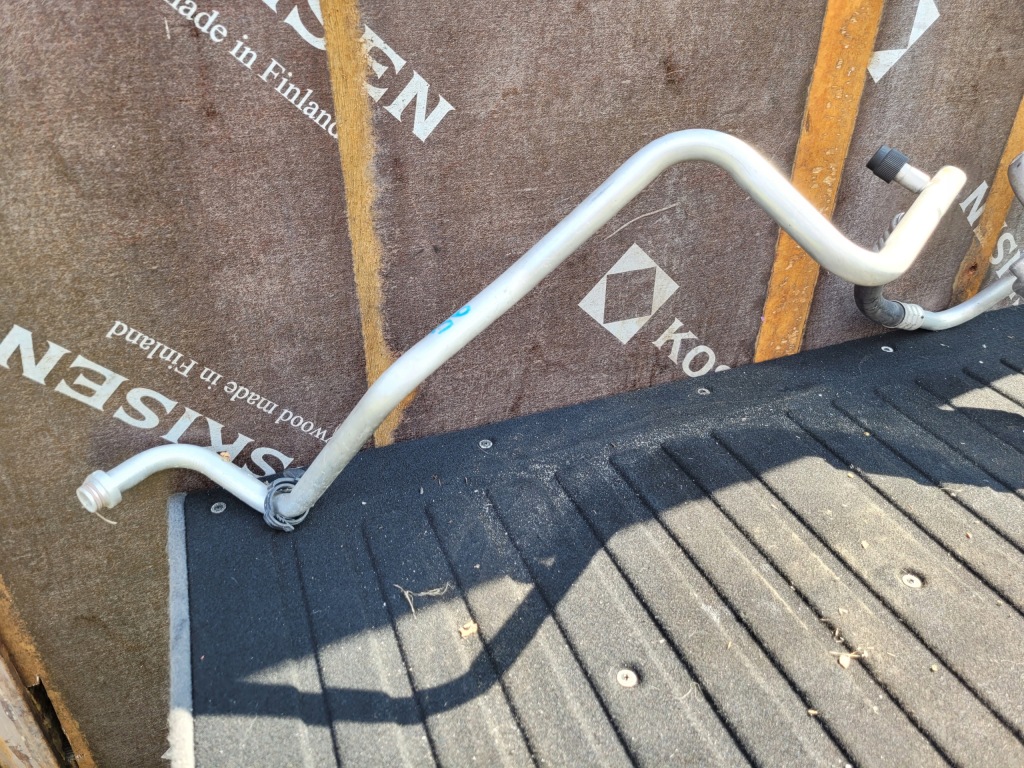 фото №3, Шланг кондиционера 93856084 trafic vivaro ii