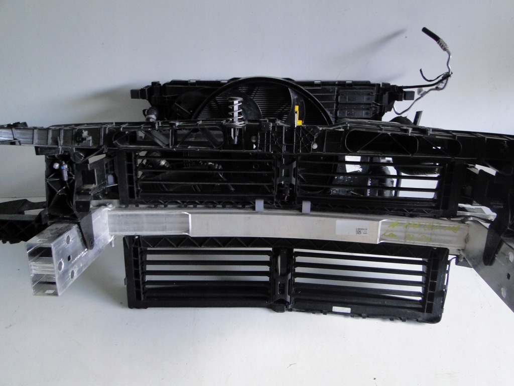 Mercedes a w177 amg ремень передний усилитель радиатор вентилятор абсорбер Доставка