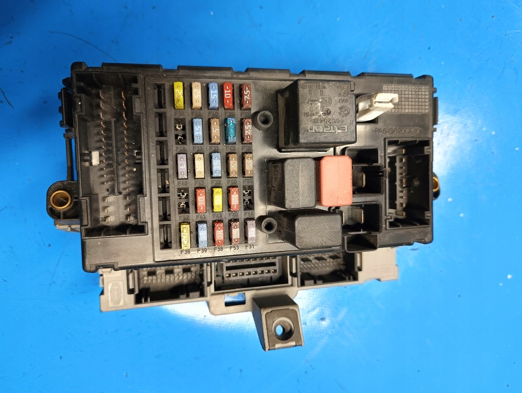 фото №1, Коробка корпус bsi предохранителей iveco daily 2.3 hpi 2011r.