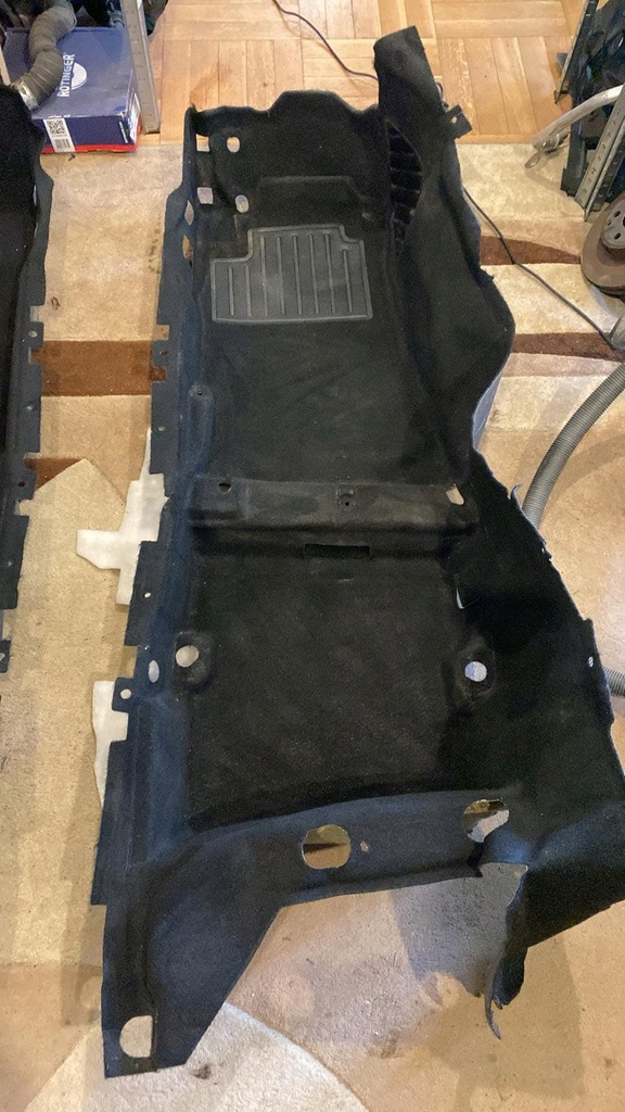 фото №2, Mazda rx-8 rx8 обшивка пол левая правая комплект