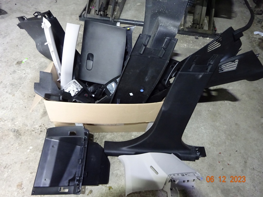 фото №1, Citroen c3 iii защита стойка пластик салон, накладка туннель, середина