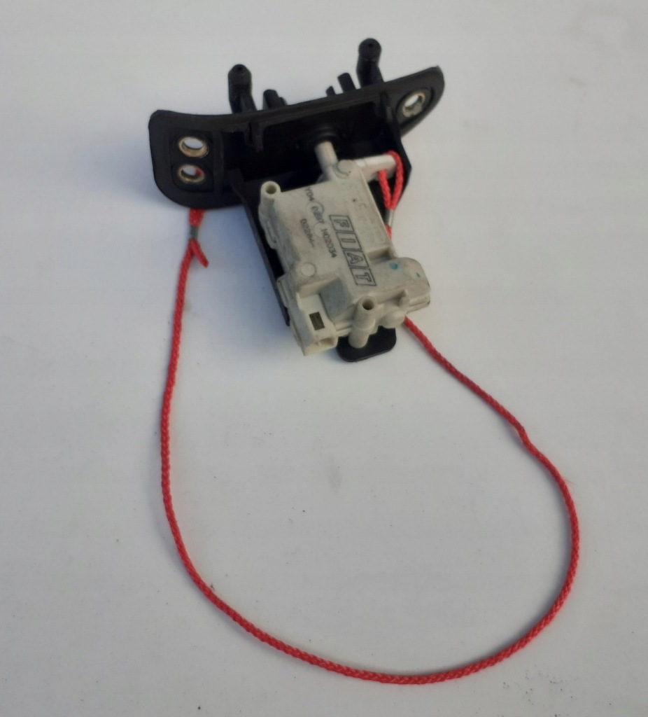 Купити Замок привід кришка заливної пального musa 1.3 jtd