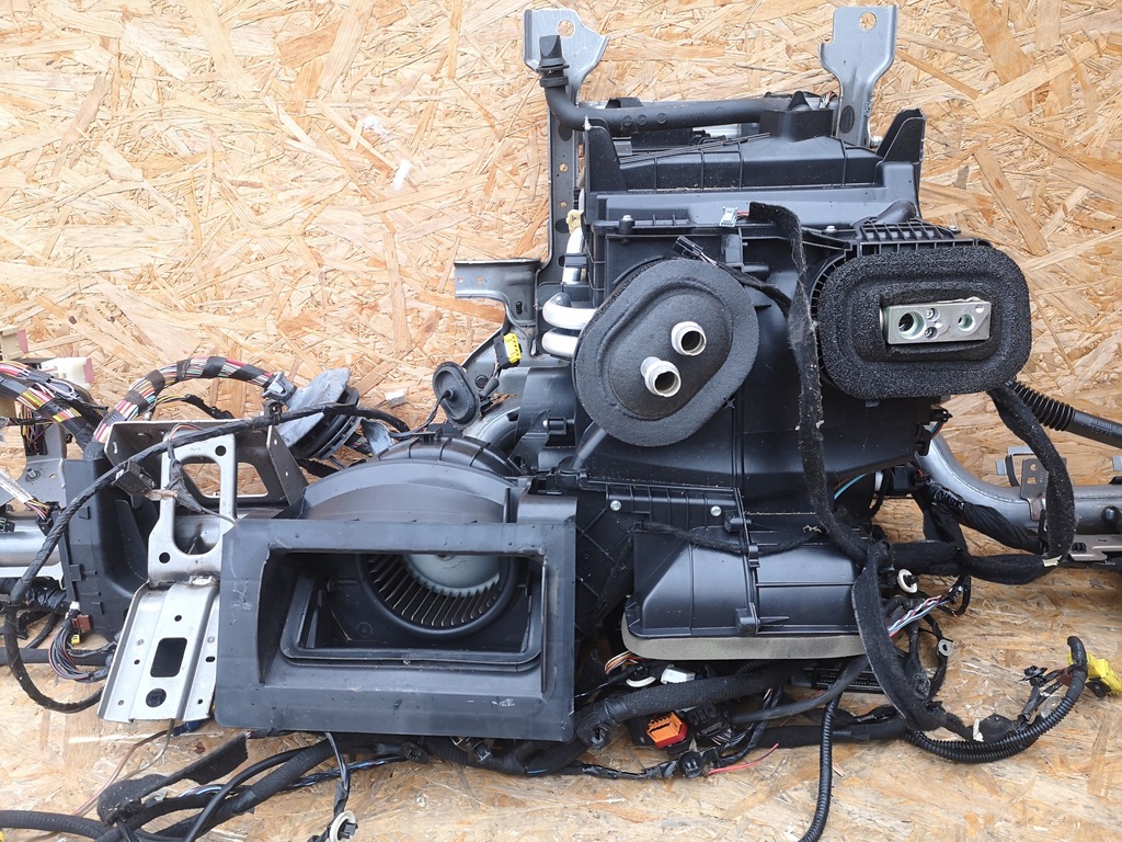 фото №5, Renault master iii электропроводка панели отопитель 271103759r