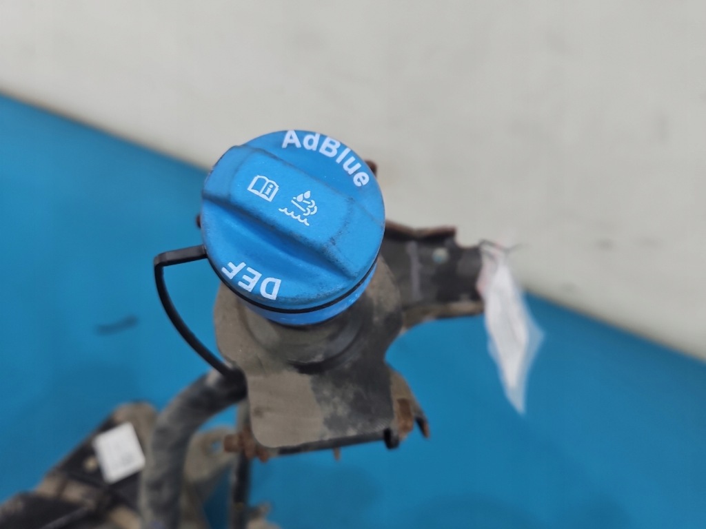 Бак adblue opel astra v k 1.5 cdti lxd Зі Шроту