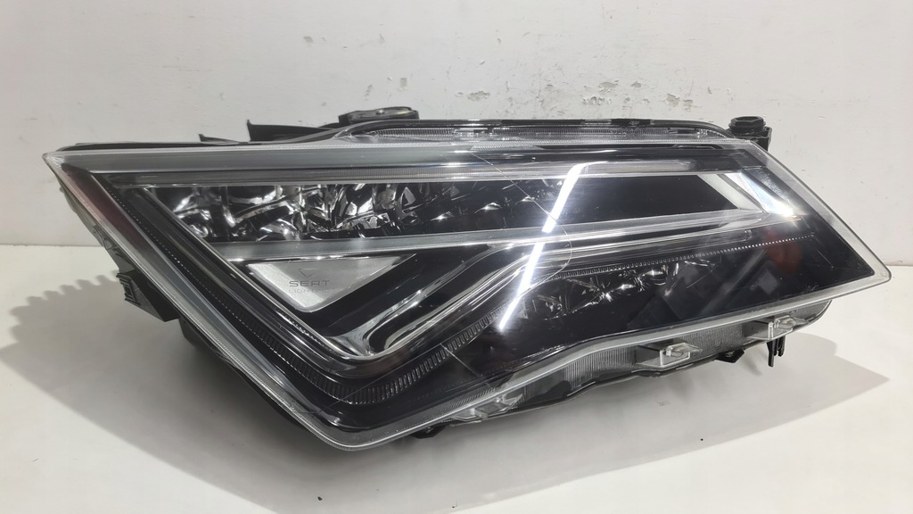 фото №1, Лампа фара перед правий seat ateca full led 576941008d europa