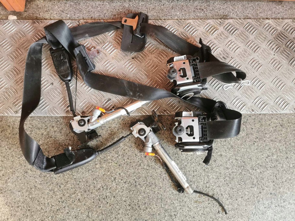 фото №1, Ремни перед renault grand scenic iii оригинальный номер 868850012r/868840015r