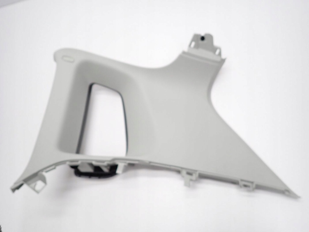 фото №1, Пластик защита стойка правый задняя 5n0867288 vw tiguan i 5n0 5n 16r