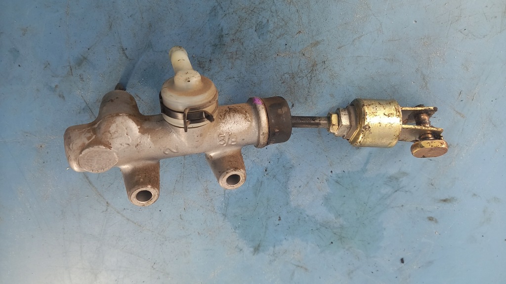 фото №2, Насос тормозная toyota previa 01r 2.0d