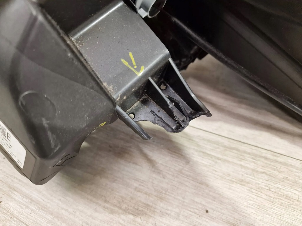 фото №8, Права лампа перед nissan leaf ii 2 ze1 full led 17