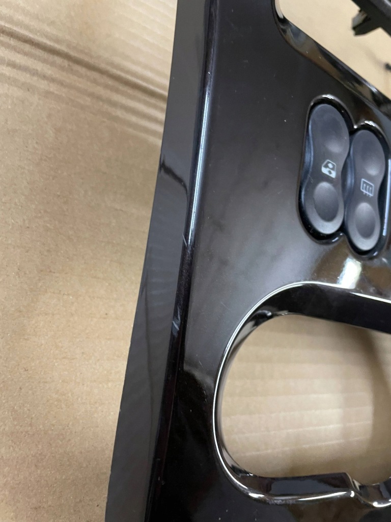 фото №2, Рамка консоль средняя панель dacia duster