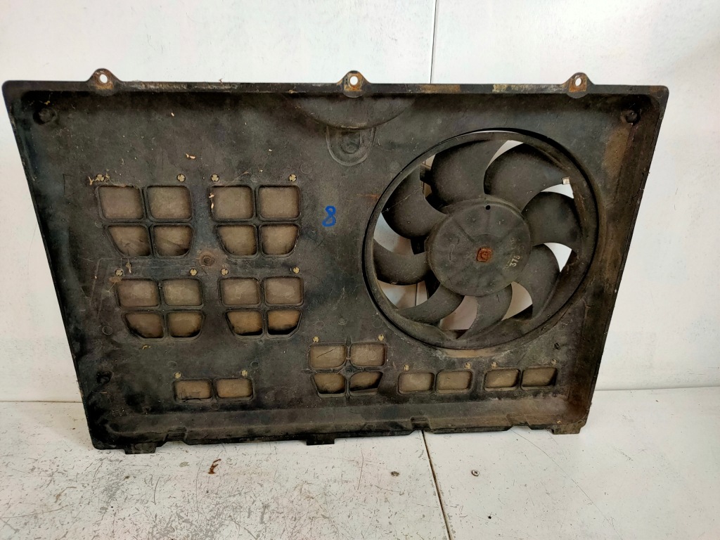 фото №1, Вентилятор радіатора audi a6 c4 2.8 6v 4a0121207e