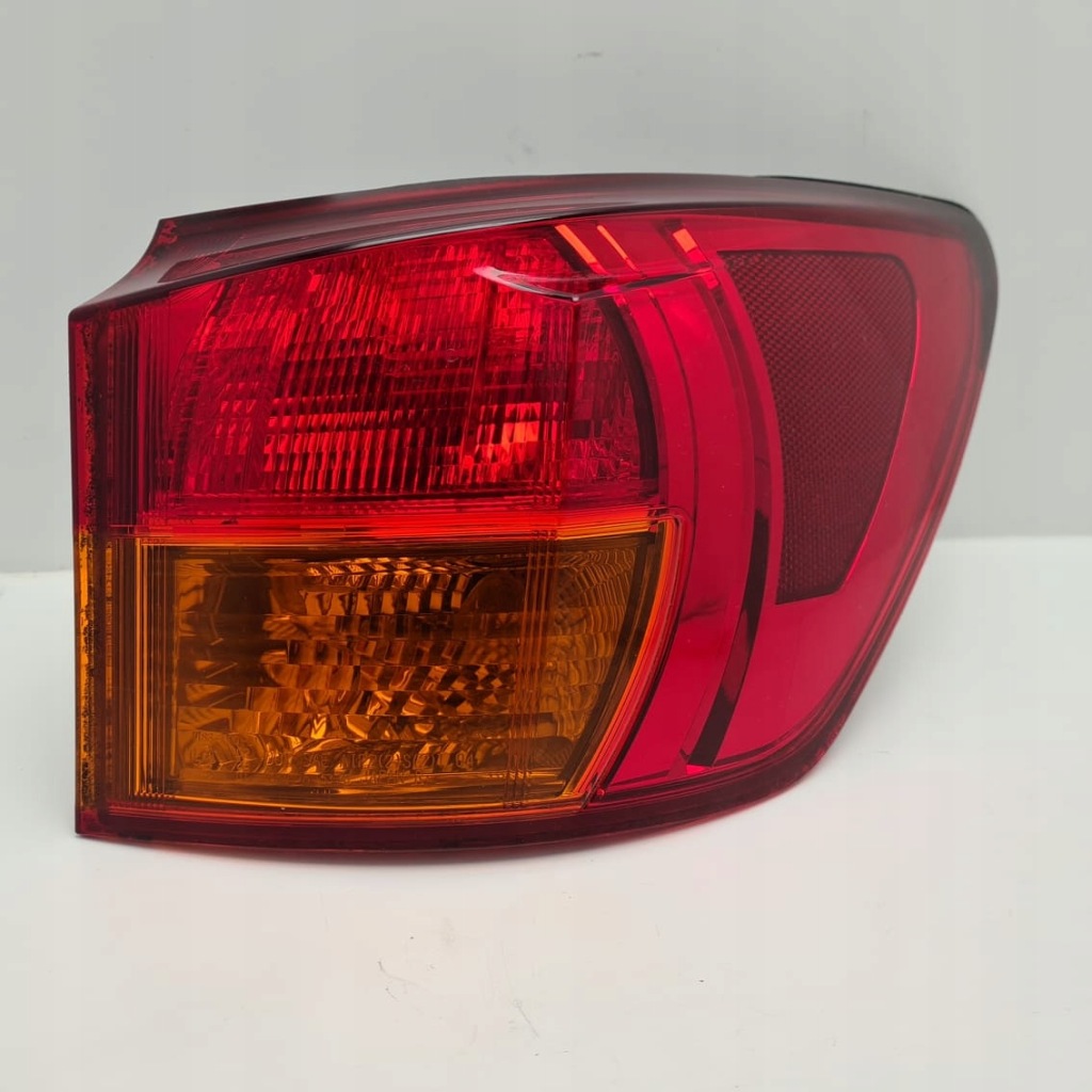 фото №1, Lexus is 250 220 350 лампа задняя правая угловая