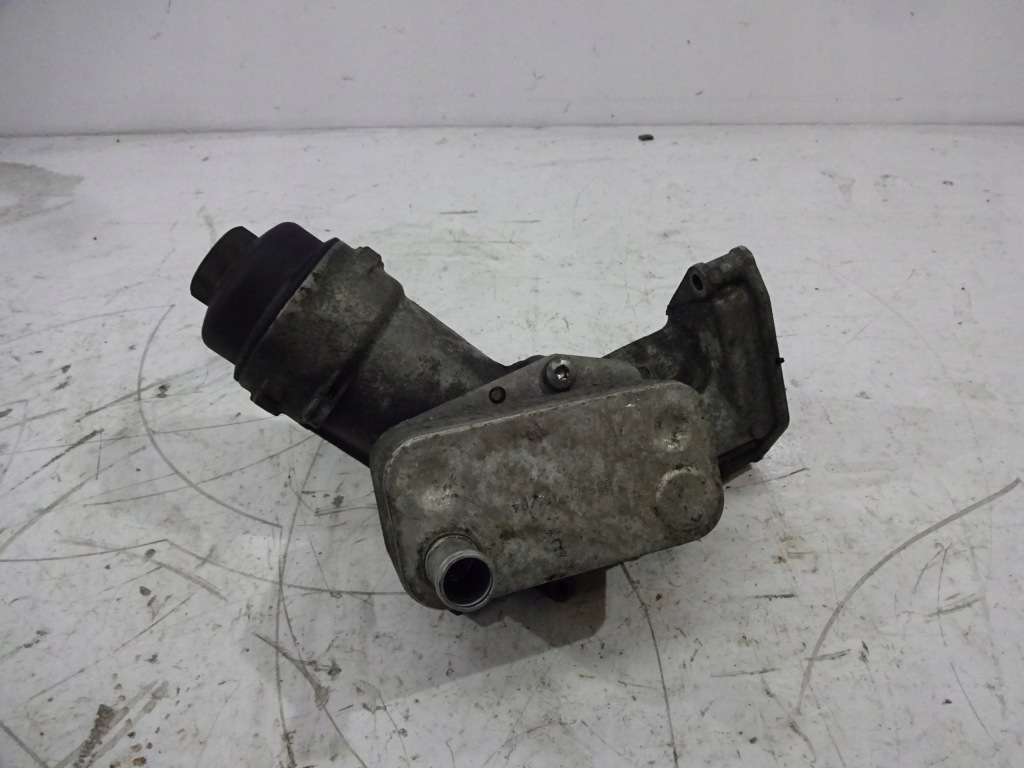 фото №1, Корпус фильтра 6740373 масла 2,0 bmw 3 e91 e90