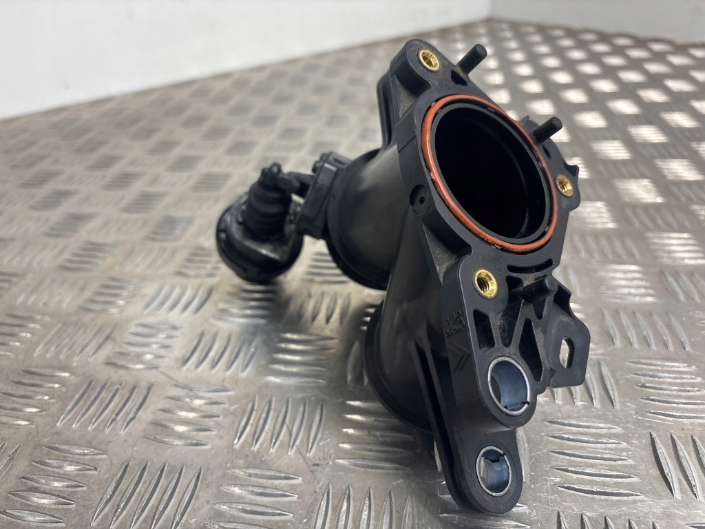 фото №7, Peugeot 3008 i 2015 клапан дроссель