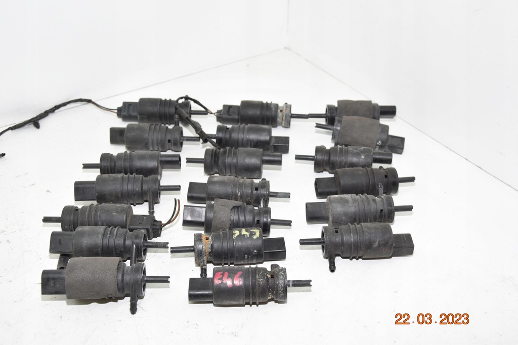 фото №4, Bmw e39 e46 e60 e90 x3 помпа омывателя 8362154