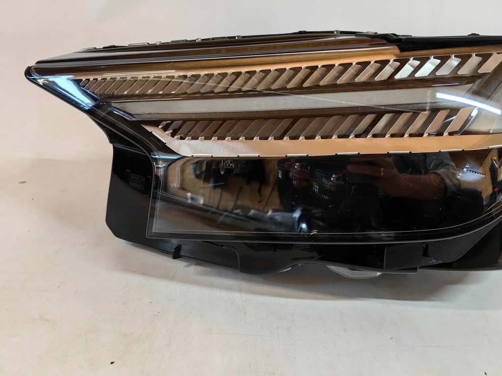 фото №2, Audi q4 89a e-tron - full led matrix левая cała