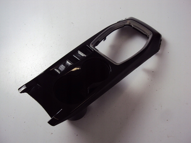 фото №1, Рамка передач панель peugeot 2008 ii 2019-