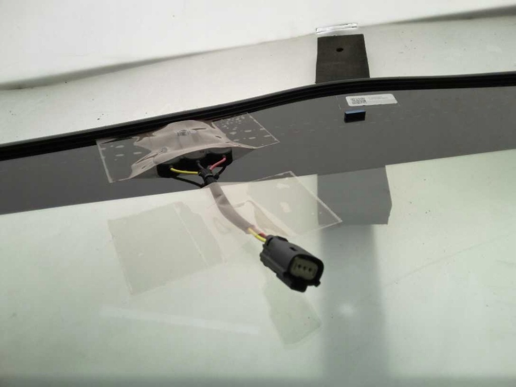 Скло лобове передня tesla model 3 2023- датчик камера з підігрівом нова oem Зі Шроту