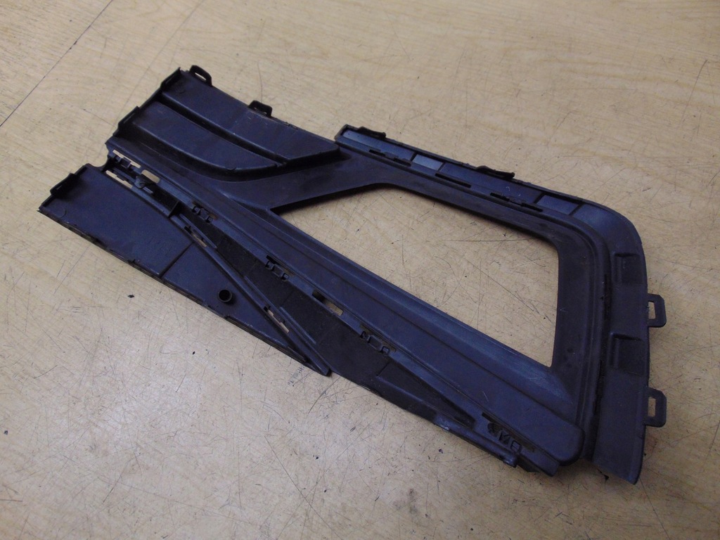 фото №9, Решітка w бампер права vw polo r-line 2g0853666e