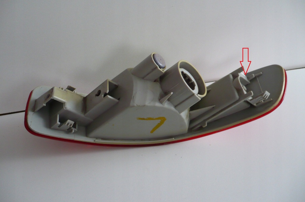 фото №11, Mitsubishi outlander ii 2006-12 лампа противотуманная левая задняя