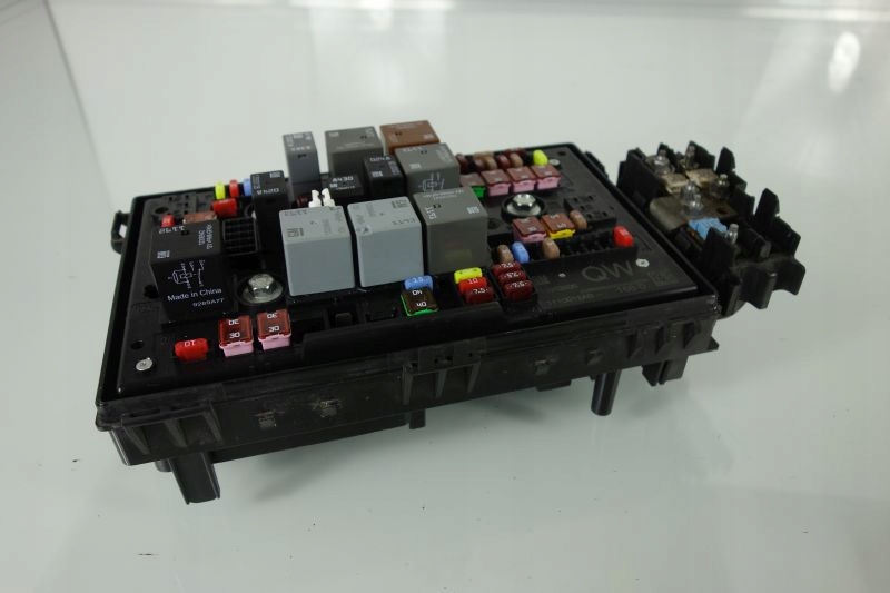 фото №1, Opel astra ivj коробка предохранителей 13313206 1.7