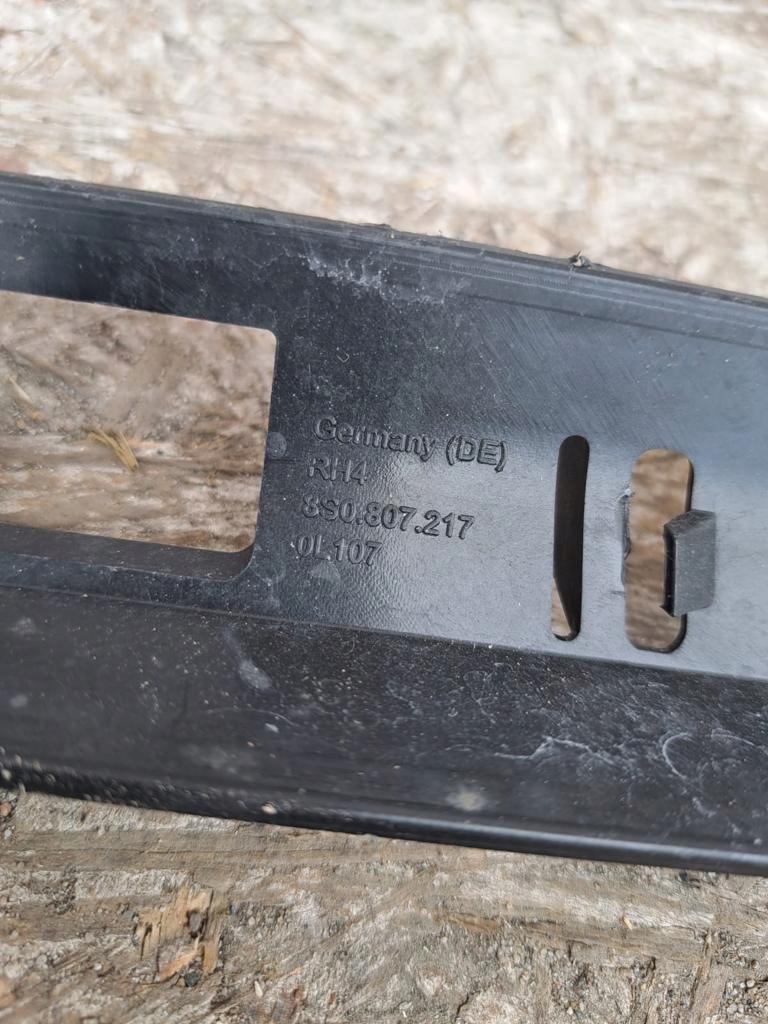 фото №3, Audi tt 8s0807217 кронштейн решетка