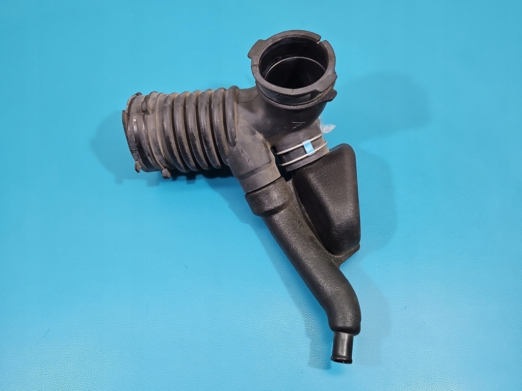 Труба шланг повітрозабірник повітря lexus ct 10-22 17893-37050 1.8 vvti Київ