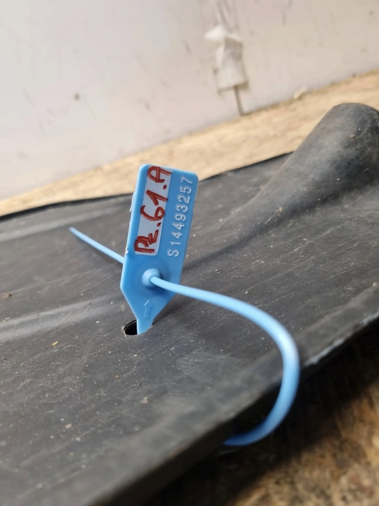 фото №6, Захист підвіска задня 8e0825215 skoda superb i