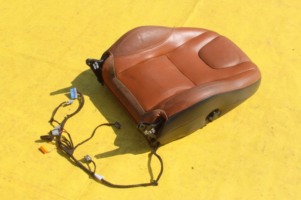 фото №1, Спинка сиденье правый перед toffi v60