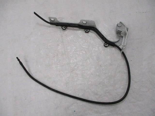 фото №1, Peugeot 2008 петля капот правий ewpb